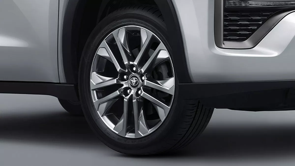 Fascinating 18' Alloy Wheel